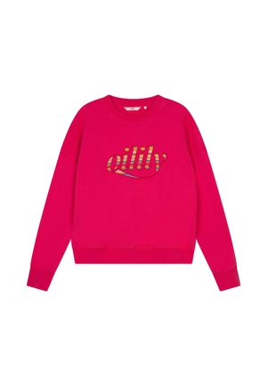 Felroze lange mouw trui met geribbelde boorden en zoom, met meerkleurige gestreepte "oilily" tekst over de borst.