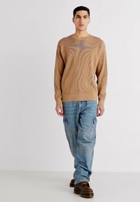 GAP OVERSIZED PLAITED CREW - Strickpullover - camel hair