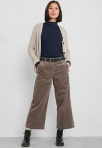 Seasalt Cornwall LANDING granatowy