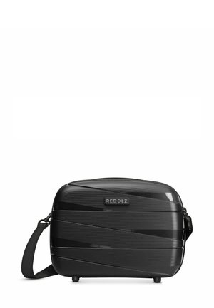 ESSENTIALS BEAUTYCASE - Trousse de toilette - black metallic