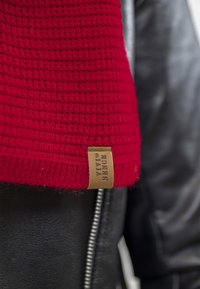Non sélectionné, red