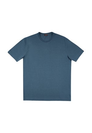 Effen blauwe T-shirt met korte mouwen en ronde hals, plat gelegd op een witte achtergrond, toont de voorkant en het eenvoudige ontwerp.
