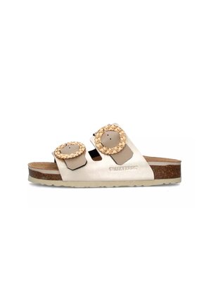 Sandal con superficie bianca, dotata di due grandi fibbie rotonde in oro, tomaia in pelle, soletta in sughero e suola in gomma texturizzata.