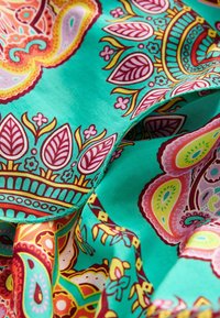 Next PREMIUM LONG SLEEVE TIERED BOHO OCCASION - Maksikleit - bright green paisley print