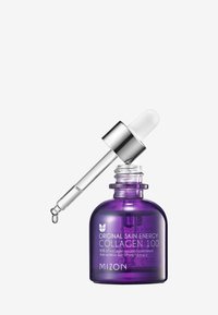 Lila glasdropperflaska med ett silverlock, utrustad med en klar pipett. Etiketten visar "Original Skin Energy Collagen 100" och användningsinstruktioner.