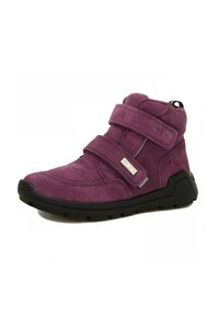 Paarse suede enkelboot met twee klittenbandsluitingen, een gevoerde kraag en een robuuste zwarte zool. Heeft een klein logodetail aan de zijkant.