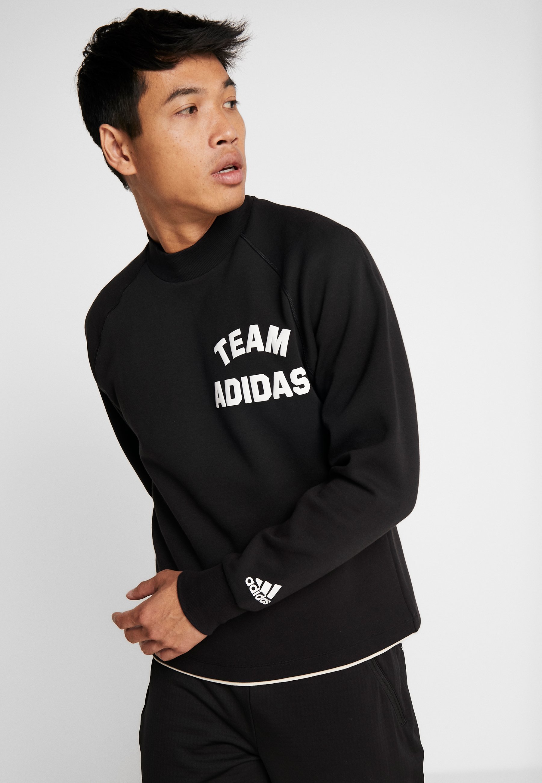 adidas Performance VRCT CREW Sweatshirt black Zalando.at adidas Performance Sweatshirt »E 3 STRIPES CREW FT« auf