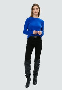 INFLUENCER Strickpullover - royal