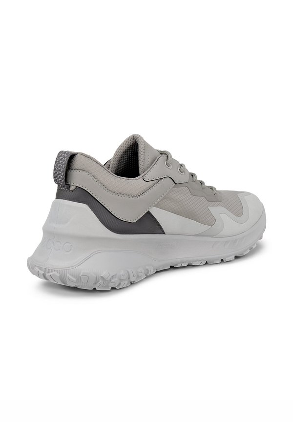 Trainers - concrete wild dove magnet3