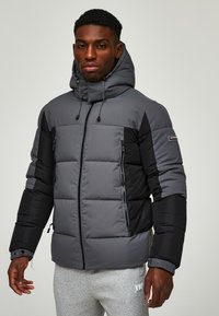 Kings Will Dream BRIDGER PUFFER JACKET - Zimná bunda - irongate/jet black