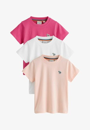 Trei tricouri pentru copii cu mânecă scurtă și gât rotund, în roz, alb și piersică deschis, fiecare având un mic patch colorat cu zebră pe piept.