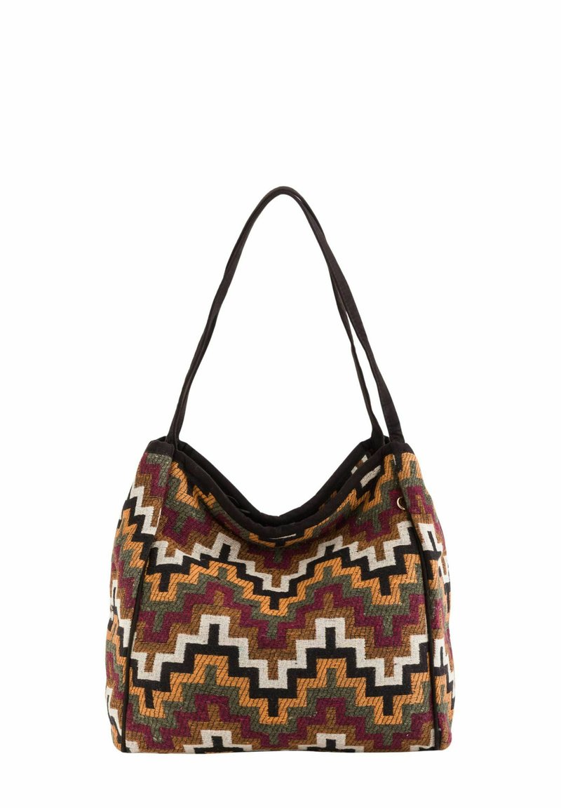 Multifarbene Stofftragetasche mit einem geometrischen Zickzackmuster in Braun, Orange, Grün und Creme. Schwarze Schulterriemen, weiche Textur.