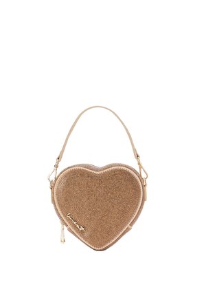 Liten beige handväska i hjärtform med texturerat tyg, kort handtag, guldfärgad dragkedja och guldfärgad märkesdetalj framtill.