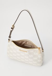 Borsa tote beige di Michael Kors con stampa del logo MK, hardware dorato, chiusura con zip e tracolla rimovibile. Texture liscia.