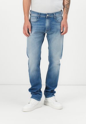 Replay ROCCO PANTS - Straight leg jeans - medium blue