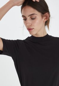 ICHI IHRANIA - Tricou basic - black