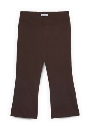 Braune, kurze Hosen mit einem breiten elastischen Bund und leicht ausgestelltem Saum, flach auf einem weißen Hintergrund liegend.