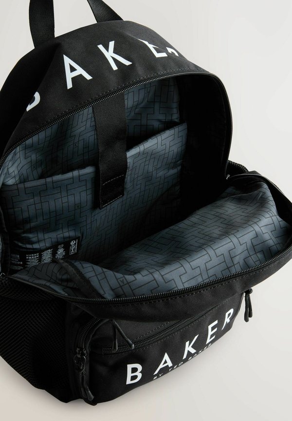 DOUBLE POCKET – Schulranzen