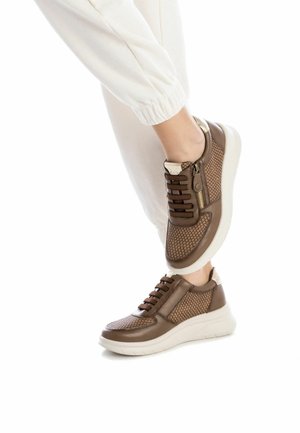XTI Zapatillas - taupe