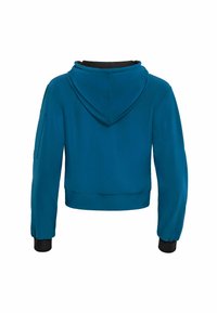 Teal cropped hoodie met een voorzak, zwarte ribgebreide manchetten en een capuchon met trekkoord. Glad textuur, minimalistisch ontwerp.