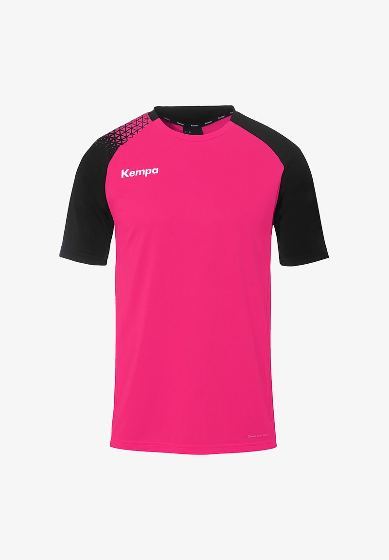 T-shirt de sport rose à manches courtes avec des manches noires, présentant un motif texturé sur l'épaule et le logo "Kempa" sur le devant.