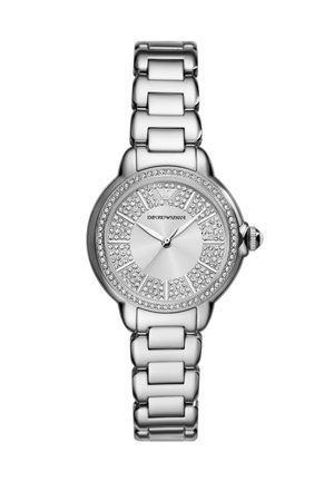 Zilveren Emporio Armani polshorloge met metalen schakels, kristalversierde wijzerplaat en uurmarkeringen, met drie wijzers die 10:10:35 aangeven.