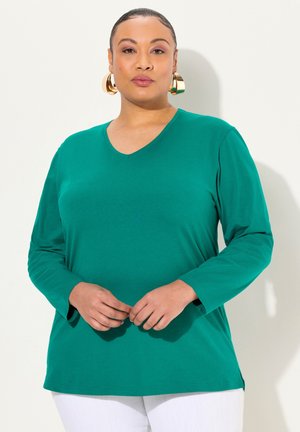 Ulla Popken GROSSE GRÖSSEN BASIC-V LANGARM  - Langarmshirt - classic emerald green
