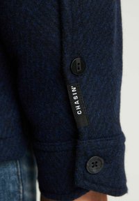 CHASIN' STRYKE HERRING - Skraistė  - dark blue