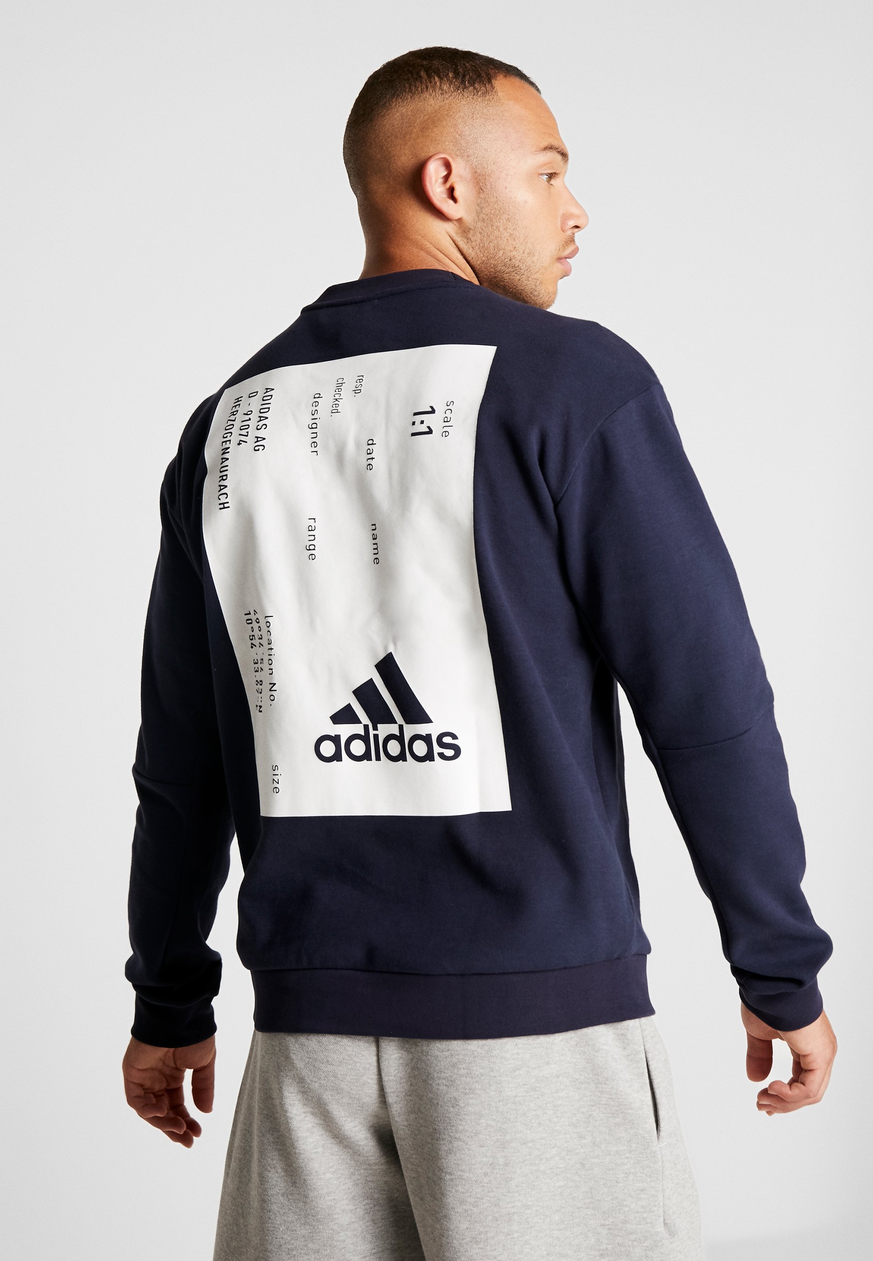 adidas tech crew