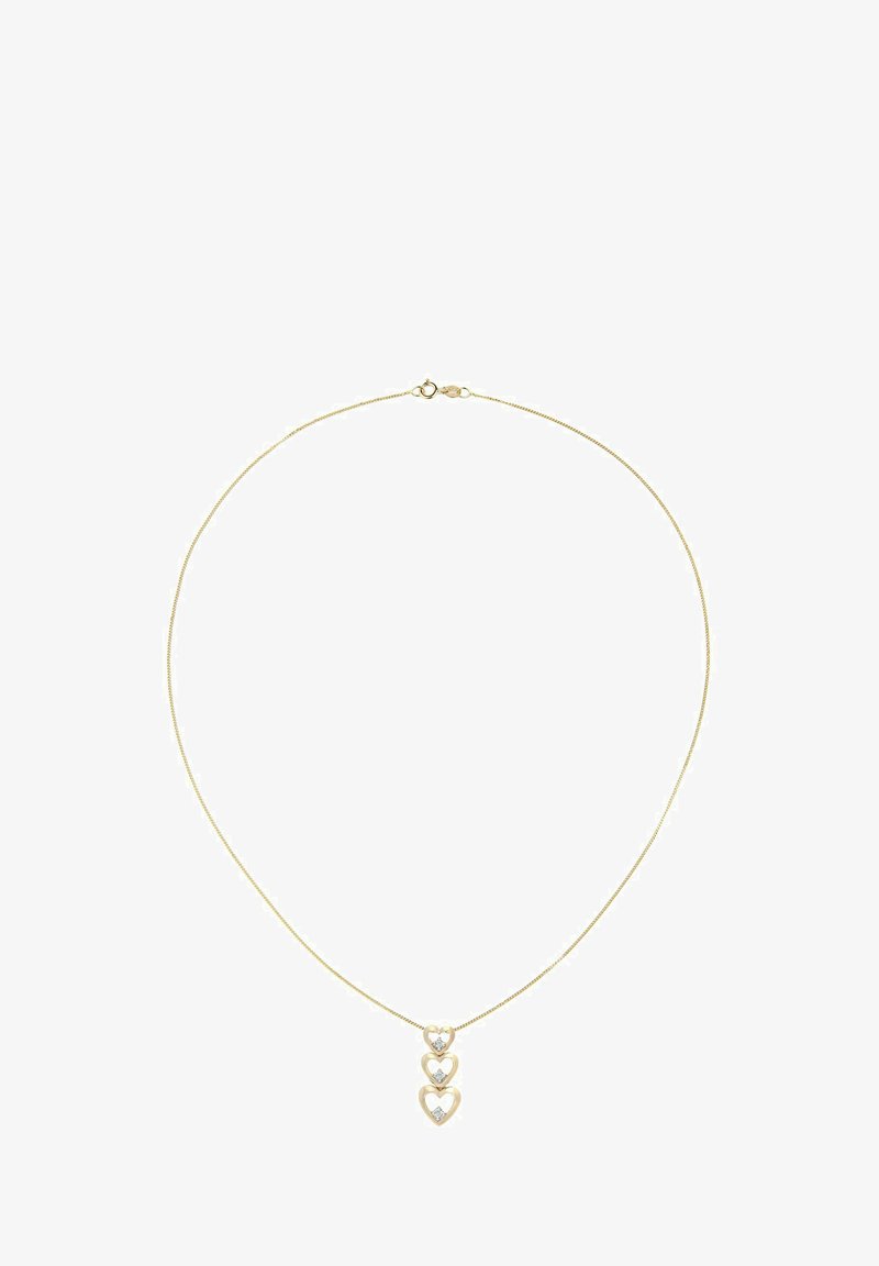 Collana color oro con tre pendenti a forma di cuore collegati, ciascuno con un ornamento di gemma trasparente, su una catena sottile con chiusura a moschettone.