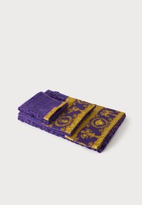 Niewybrane, purple