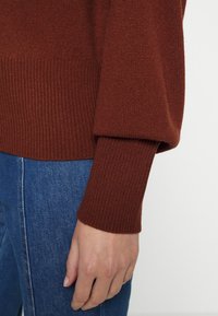 See by Chloé Stickad tröja - brown