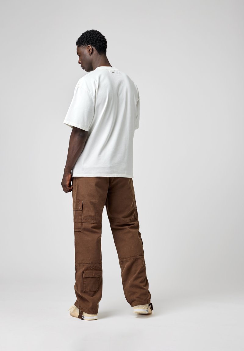 EIGHTYFIVE MULTI POCKET PANTS - Cargohose - brown/braun - Zalando.de