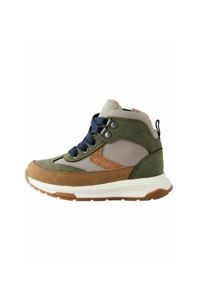 REGULAR FIT - Nauhalliset nilkkurit - green