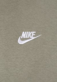 Nike Sportswear SPORTSWEAR CLUB FLEECE - Sweatshirt com capuz - light army/light army/white