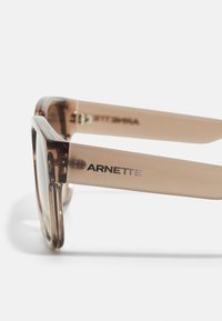 Arnette HAMIE - Ochelari de soare - transparent/tabacco