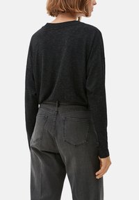 s.Oliver LONGSLEEVE GLITZEREFFEKT - Langarmshirt - schwarz