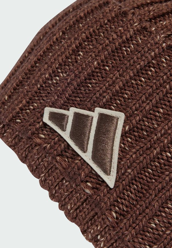 Beanie - earth strata3