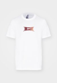 HYPE TEE - Apdrukāts T-krekls - white