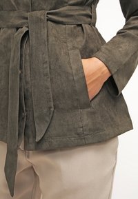 Dorothy Perkins Kurtka wiosenna