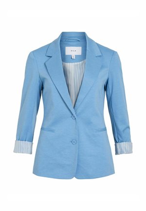 Lyseblå blazer med enkeltnaplukning, hakkede slag og opkrogede ærmer med striber. Glat stof og to forlommer.