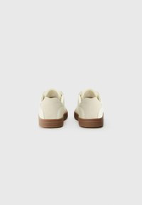 Calvin Klein Joggesko - marshmallow