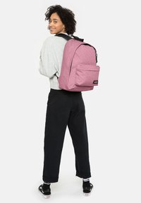 Eastpak OUT OF OFFICE - Reppu - tribe rocks