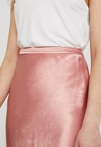 Superdry & Co Gonna lunga - light pink