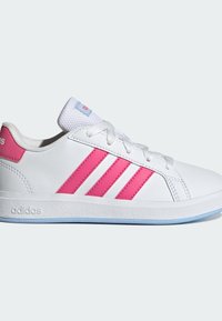 adidas Sportswear GRAND COURT 2 0 - Tréningová obuv - cloud white pulse magenta glow blue