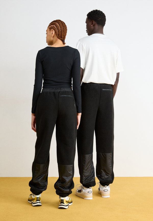 YERMO PANTS REGULAR UNISEX - Tracksuit bottoms4