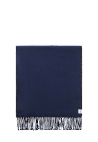 Marineblauwe sjaal van zachte stof, met franjes aan de randen en een merklabel in een van de hoeken. Soepele textuur met een uniforme kleur.