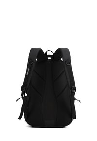 Sac à dos noir avec panneau arrière en maille, bretelles rembourrées, poches latérales et sangles réglables. Présente un design épuré et minimaliste.