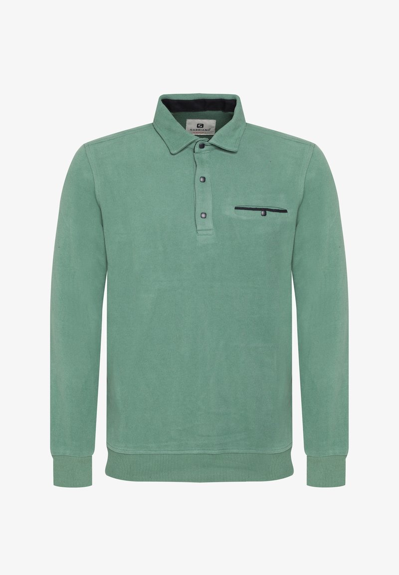 Zaļa garām piedurknēm polo krekls ar strukturētu audumu, kas izceļas ar pogu slēgšanu, vienu krūšu kabatu ar melnu apmalīti un ribotu piedurkņu galiem.