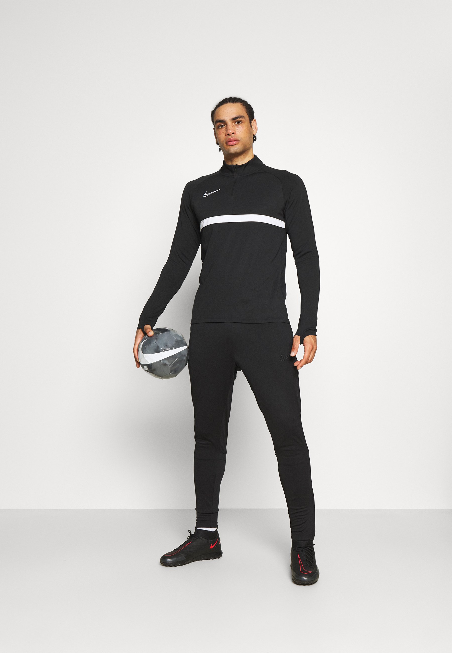 nike performance academy